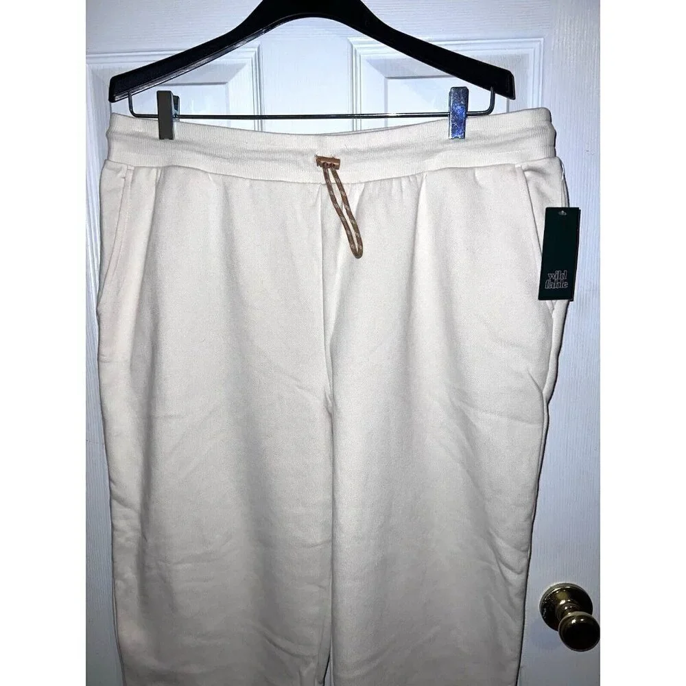 NWT WILD FABLE Womens Cream Sweatpants Elastic Drawstring Waist Pockets